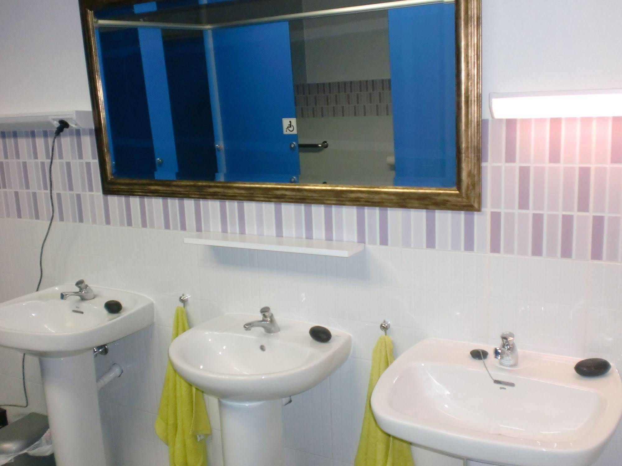 Albergue Monterrey Σαντιάγο ντε Κομποστέλα Εξωτερικό φωτογραφία