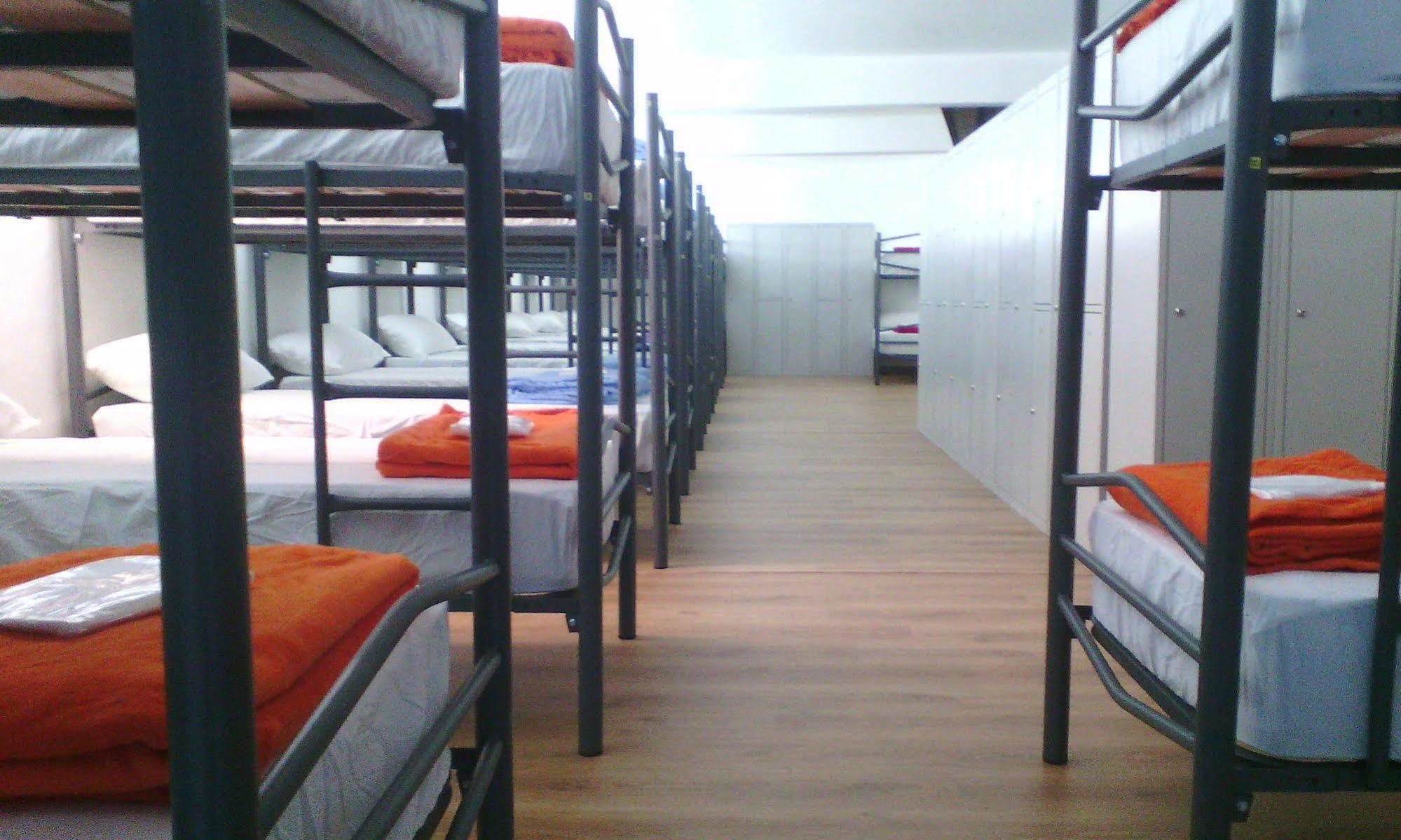 Albergue Monterrey Σαντιάγο ντε Κομποστέλα Εξωτερικό φωτογραφία